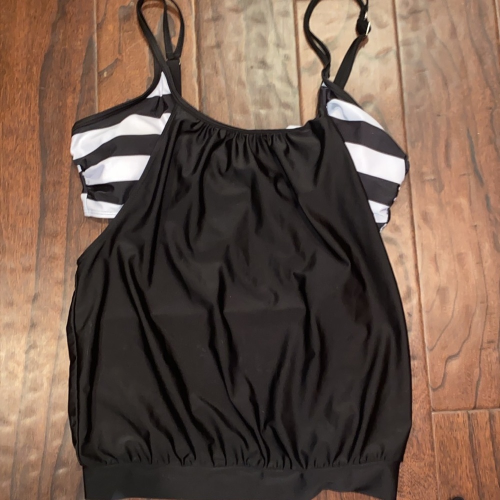 Tankini - Picture 2 of 5